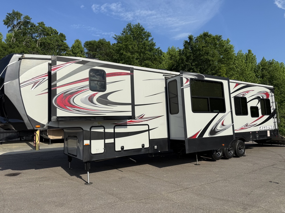 Photo of Rv
