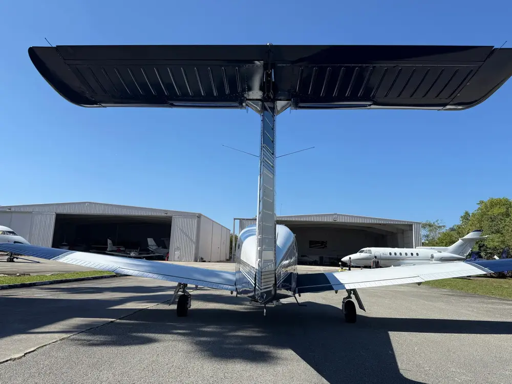 2077/piper-pa-28rt-201t-turbo-arrow-iv-1981-flightmarket-id-2077-36318.webp