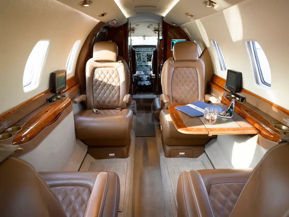 7040/cessna-citation-sovereign-2007-flightmarket-id-7040-56008.webp