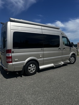 Thumbnail of RV