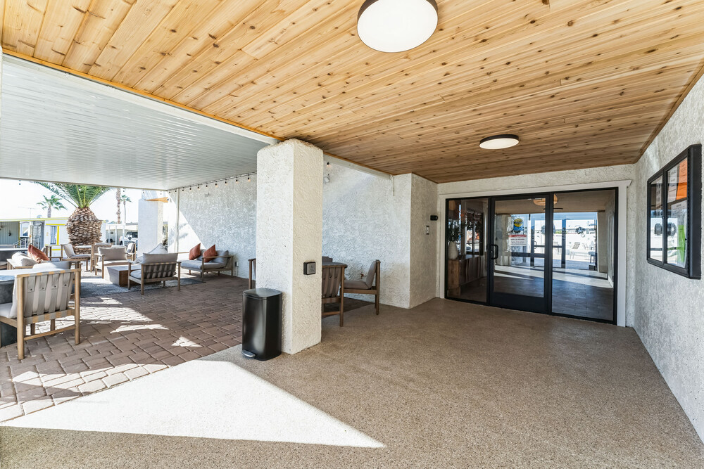 146 N Merrill Rd Apache Junction AZ 85120 USA Foyer single 020