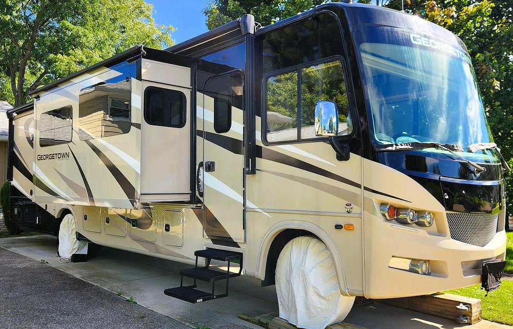 Photo of Rv