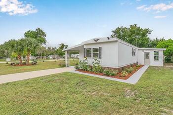 Thumbnail of mobile home