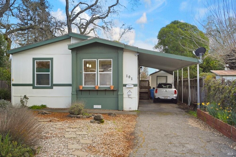 Photo of Mobile Home
