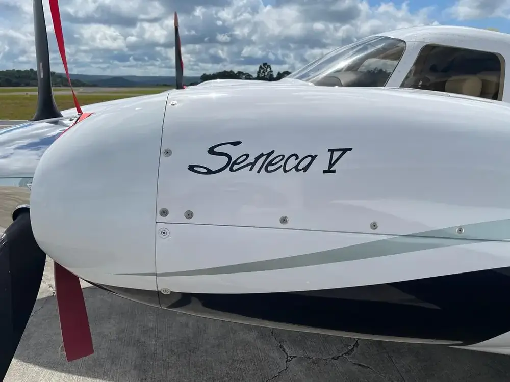7241/piper-pa-34-220t-seneca-v-2013-flightmarket-id-7241-28292.webp