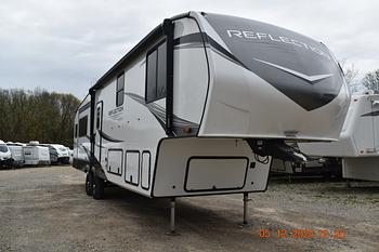 Thumbnail of RV