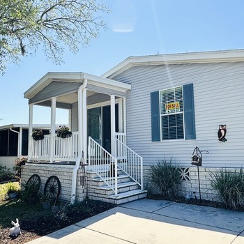 Thumbnail of mobile home
