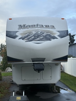 Thumbnail of RV