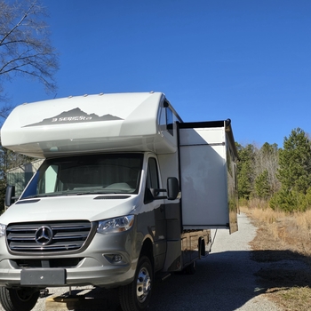 Thumbnail of RV