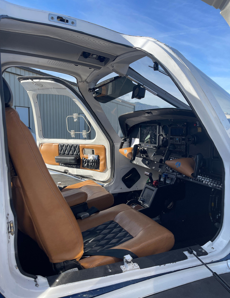 N4532W ext3c int front copilot 12-2025.jpg