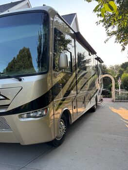 Thumbnail of RV