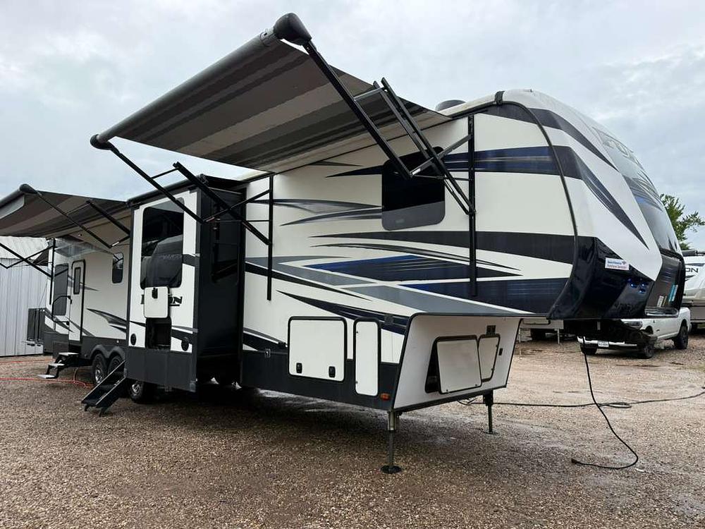 Photo of Rv