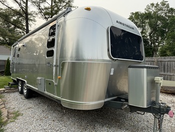Thumbnail of RV