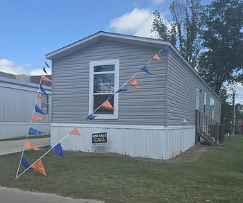 Thumbnail of mobile home