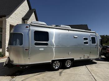 Thumbnail of RV