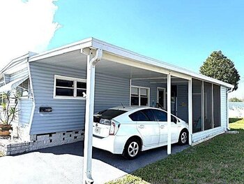Thumbnail of mobile home