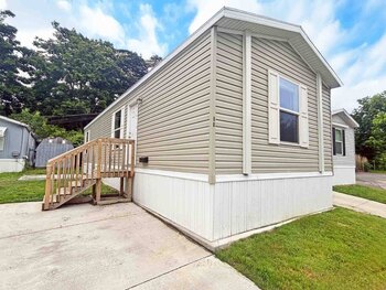 Thumbnail of mobile home