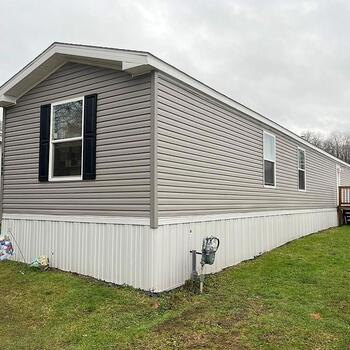 Thumbnail of mobile home