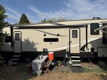 Thumbnail of RV