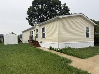 Thumbnail of mobile home