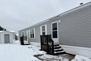 Thumbnail of mobile home