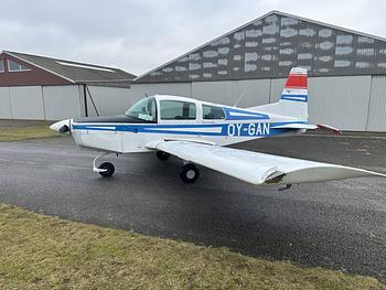 Thumbnail of aircraft