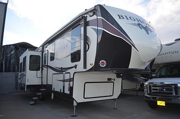 Thumbnail of RV