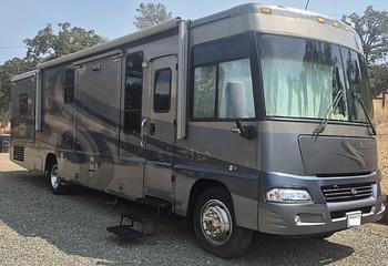 Thumbnail of RV