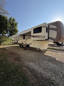Thumbnail of RV