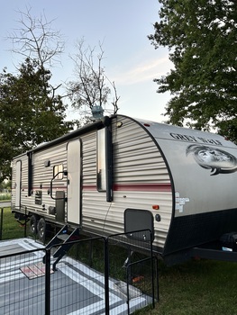 Thumbnail of RV