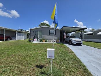 Thumbnail of mobile home