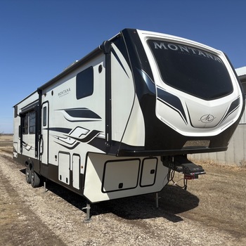 Thumbnail of RV