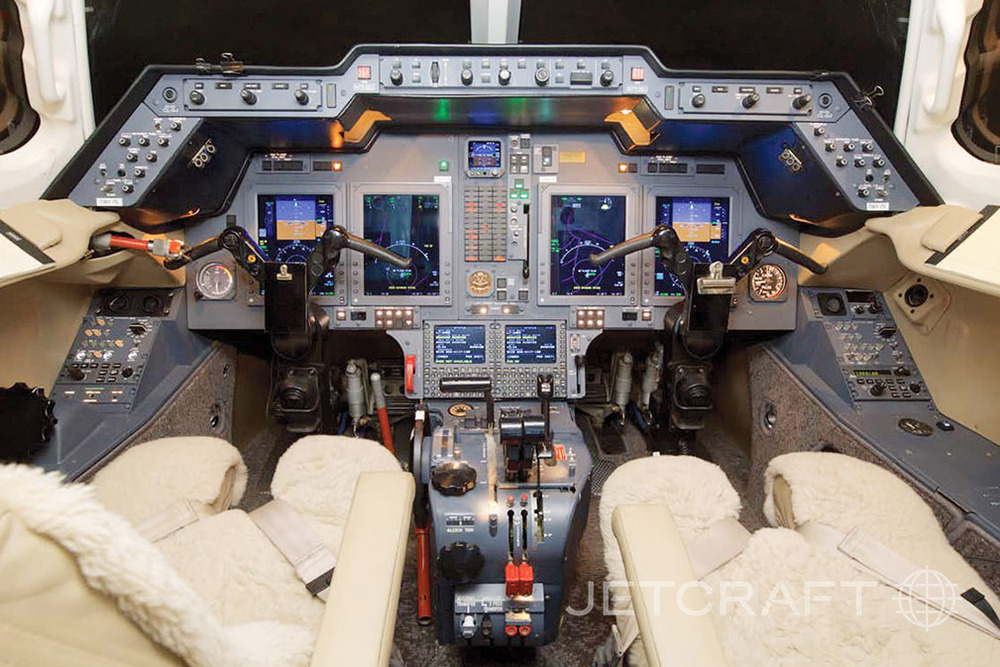 Hawker 900XP Interior 6.jpg
