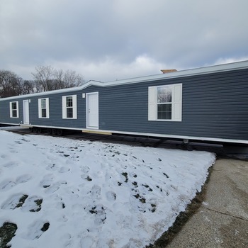 Thumbnail of mobile home