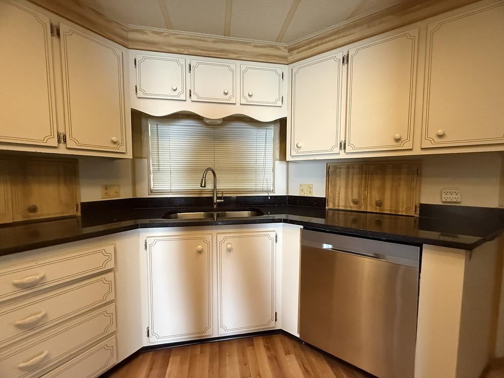 Camelot Lakes Village