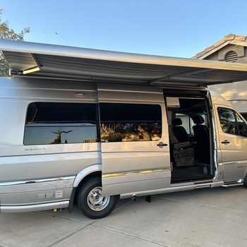 Thumbnail of RV