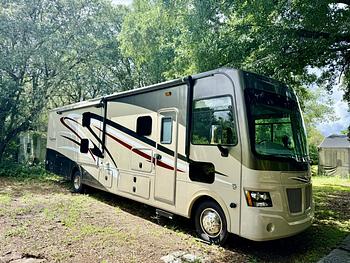 Thumbnail of RV