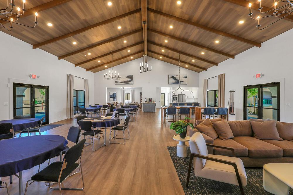 32 675 Parlanti Ln Sparks NV 89434 USA Dining room 0Z9A5264