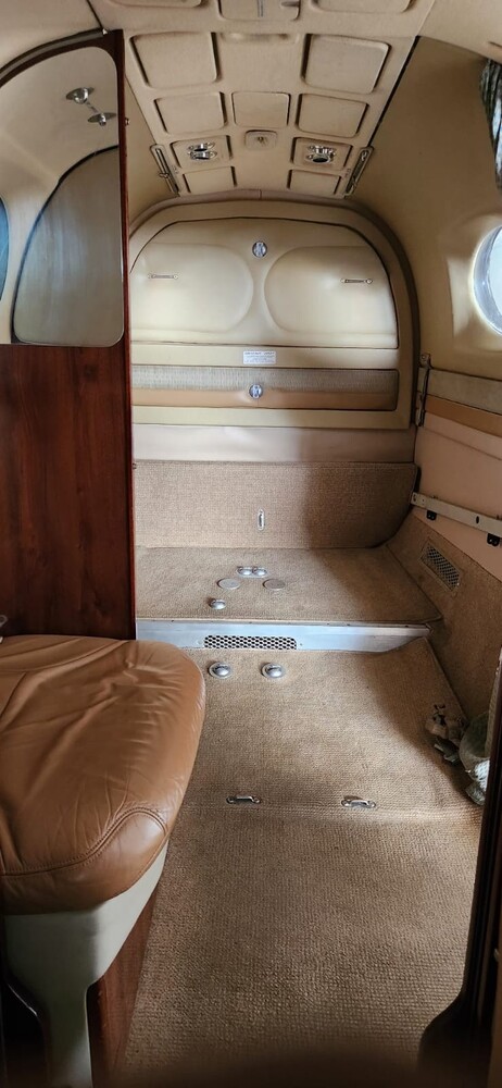 KA 350-429 baggage.jpg