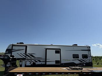Thumbnail of RV