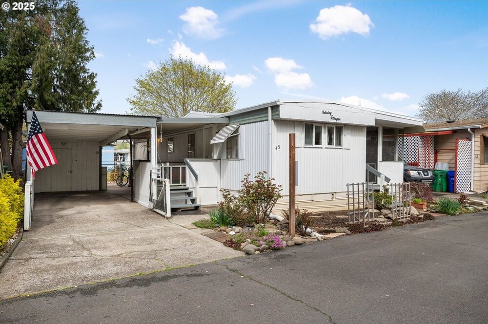 Photo of Mobile Home