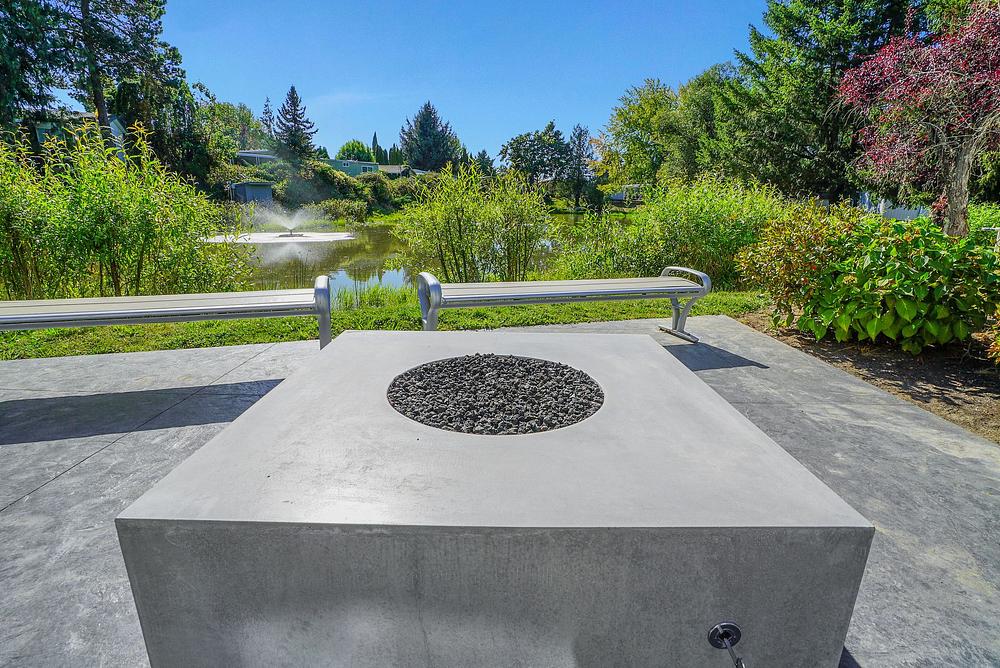 21 570 N 10th Ave Cornelius OR 97113 USA Exterior DSC09302