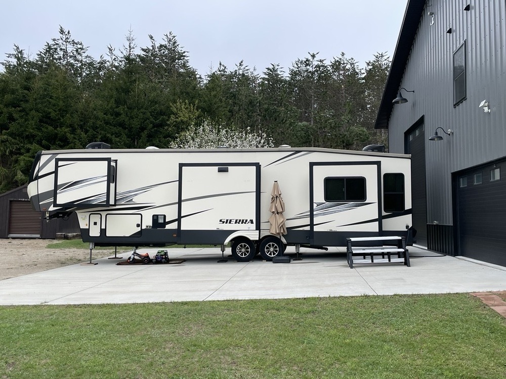 Photo of Rv