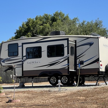 Thumbnail of RV