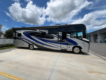 Thumbnail of RV