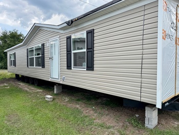 Thumbnail of mobile home