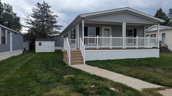 Thumbnail of mobile home