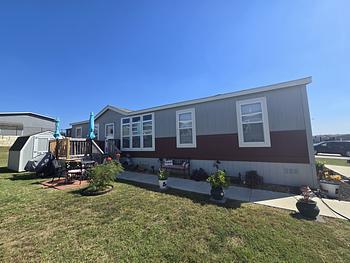 Thumbnail of mobile home