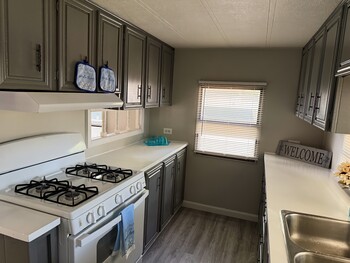 Photo of For Sale: 2-bedroom, 1-bathroom | Marshall 17