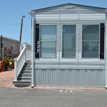 Thumbnail of mobile home